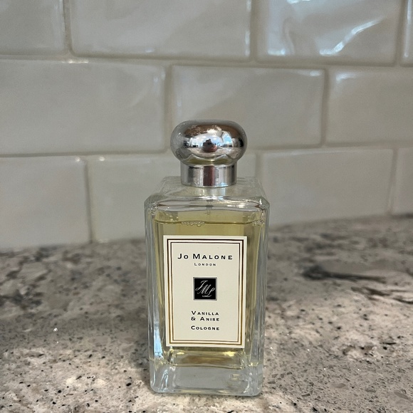Jo Malone Vanilla and Anise Archives Collection - Picture 1 of 4